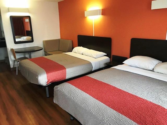 Hotel 465 By Regency อินเดียนาโพลิส ภายนอก รูปภาพ